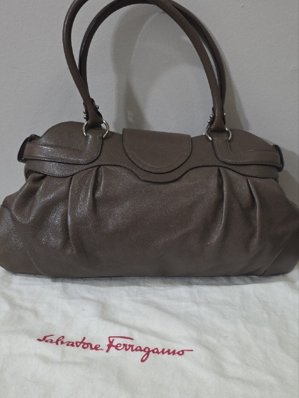 Salvatore Ferragamo Taupe Brown Leather Shoulder Bag - Picture 2 of 6
